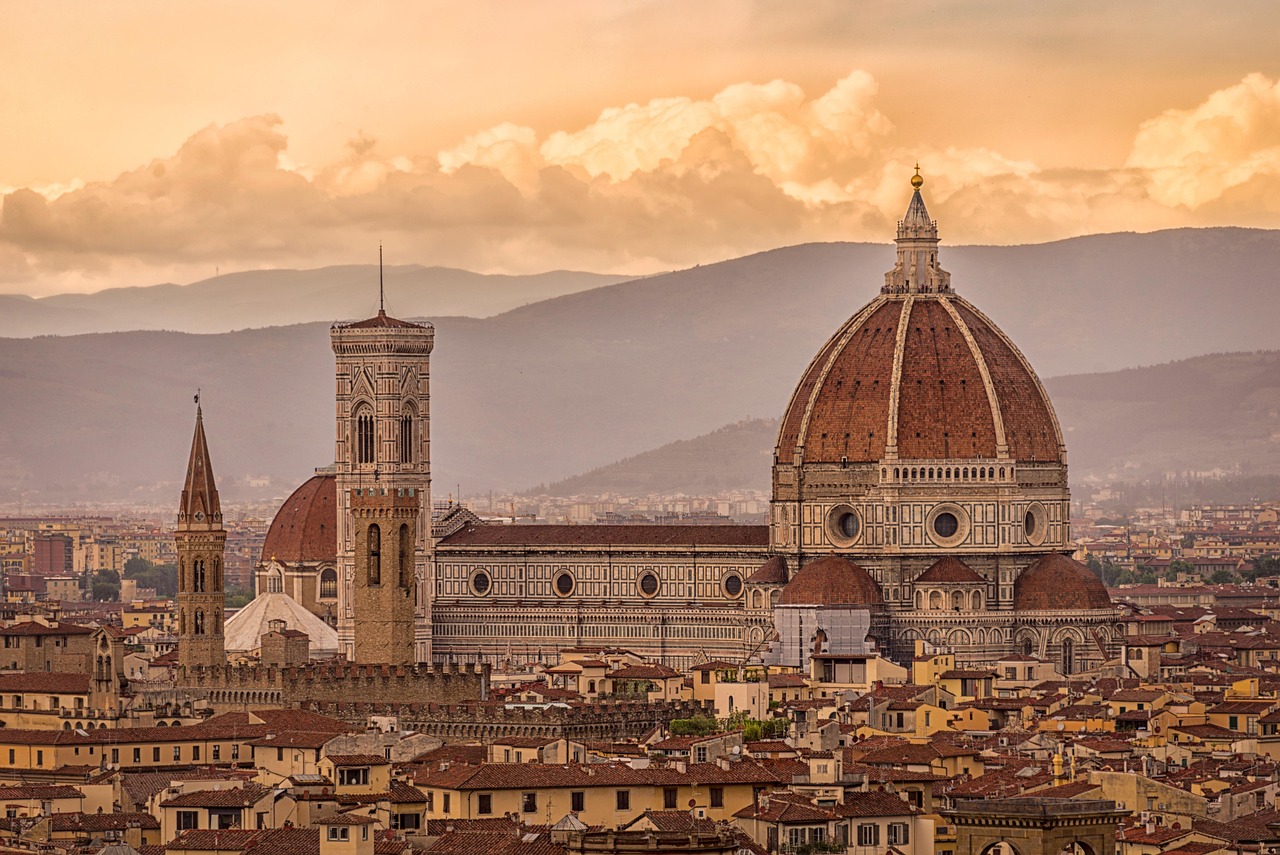 Der Dom von Florenz im warmen Abendlicht