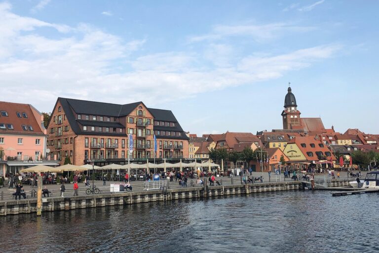 Stadthafen von Waren an der Müritz